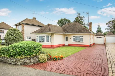 53 Burses Way, Hutton, Brentwood, CM13 2PS