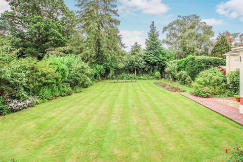 53 Burses Way, Hutton, Brentwood, CM13 2PS