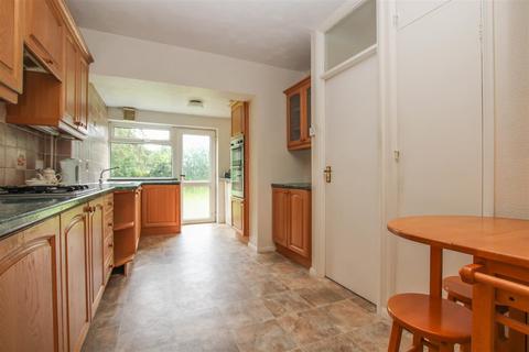 53 Burses Way, Hutton, Brentwood, CM13 2PS