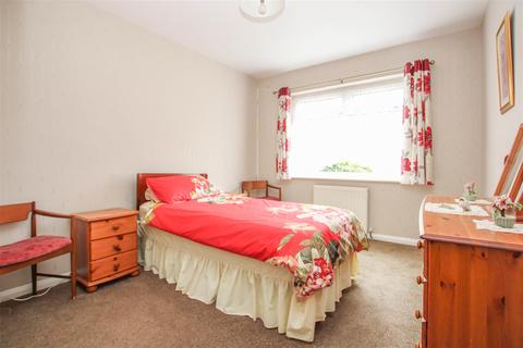 53 Burses Way, Hutton, Brentwood, CM13 2PS