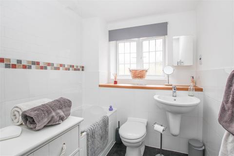 3 Henry Manning House Milan Walk, Brentwood, CM14 4JQ