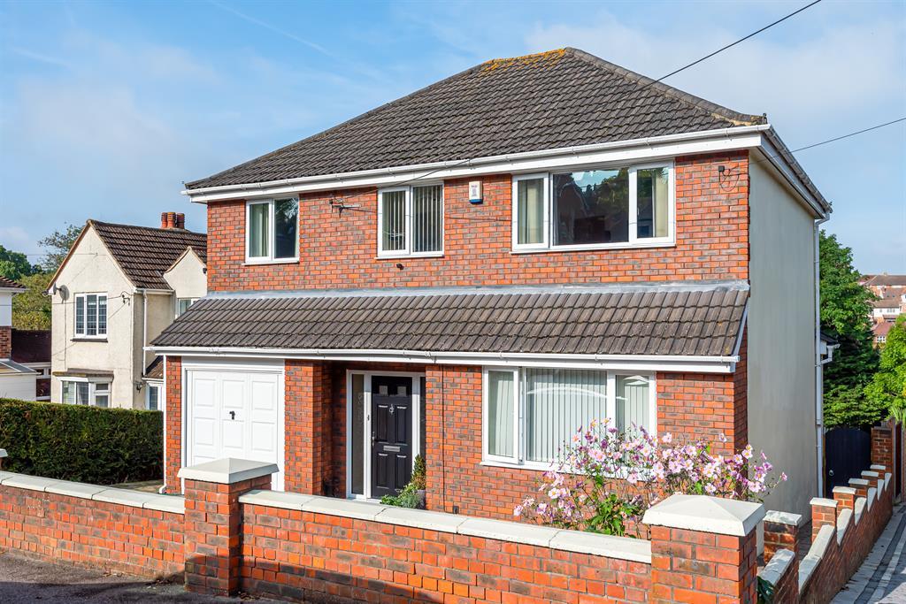 Snodhurst Avenue, Chatham 5 bed detached house £625,000
