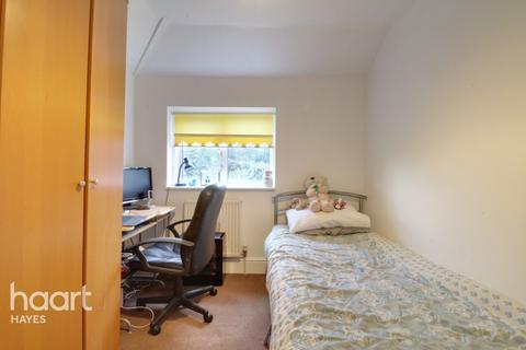 11 Grange Close, Hayes, UB3 2RU
