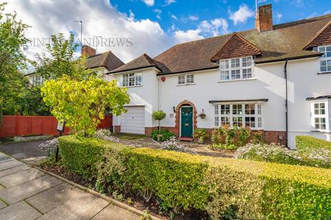 13 Brentham Way, London, W5 1BJ
