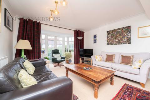 13 Brentham Way, London, W5 1BJ
