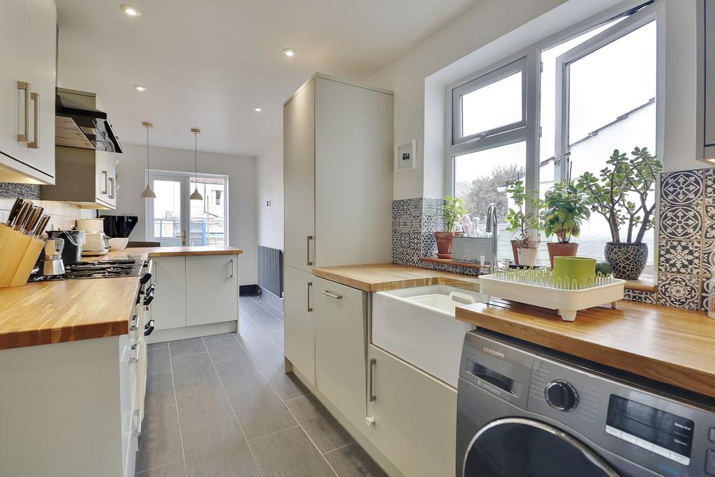 Reginald Road, Southsea 2 bed terraced house £229,950
