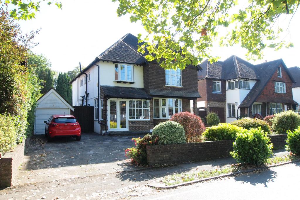 Higher Green, Ewell, KT17 4 bed detached house £1,200,000