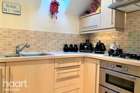 59 Birkdale Close, Swindon, SN25 2DH