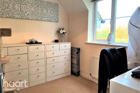 59 Birkdale Close, Swindon, SN25 2DH
