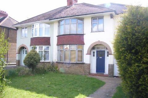 4 bedroom semi-detached house to rent - 106 Franklynn Road, Haywards Heath, West Sussex