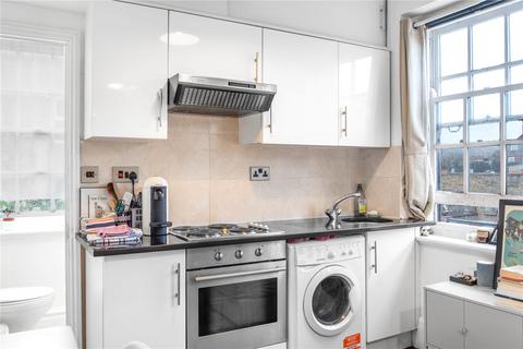 Studio to rent, Teesdale Close, Cambridge Heath, London, E2