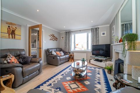 33 Clark Terrace, Crieff, PH7 3QE