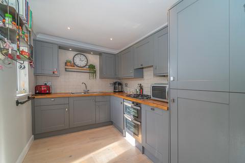 33 Clark Terrace, Crieff, PH7 3QE