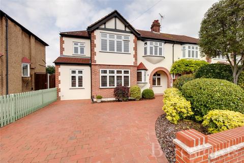 8 The Drive, Harold Wood, Romford, RM3 0DU