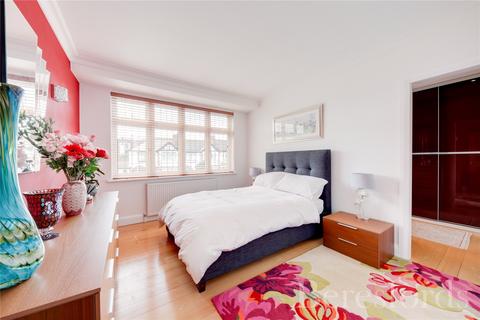 8 The Drive, Harold Wood, Romford, RM3 0DU