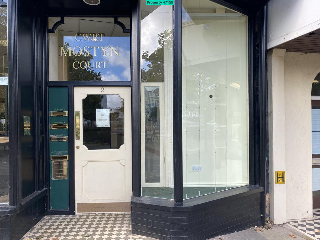 Apartment C, Cwrt Mostyn, 2 Mostyn Street, Llandudno, LL30 2 bed