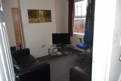 1 bedroom terraced house to rent - Southampton Road, Far Cotton