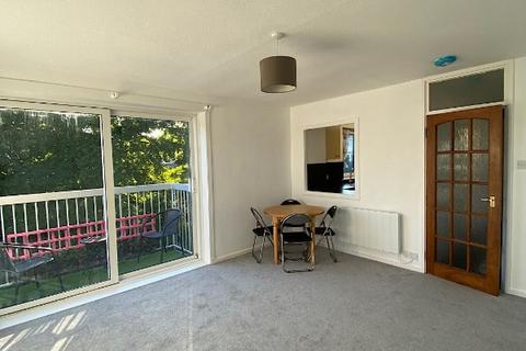 2 bedroom maisonette to rent, Maxton Place, Tulloch, Perthshire, PH1