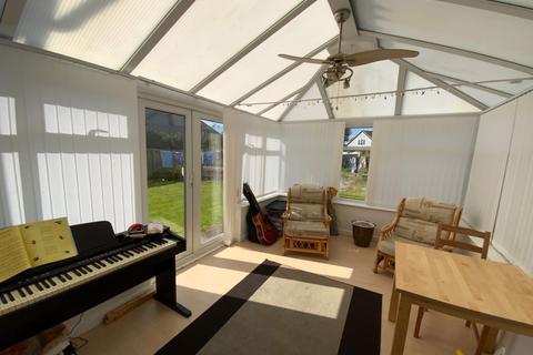 13 Anglesey Close, Ashton-under-lyne, OL7 9NJ