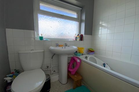 13 Anglesey Close, Ashton-under-lyne, OL7 9NJ
