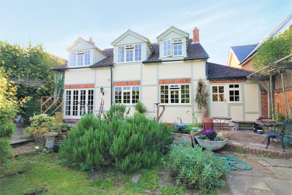 Chalkhouse Green, RG4 4 bed detached house £1,000,000