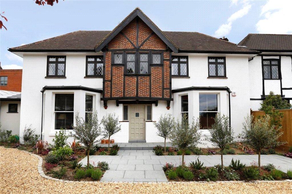 Wimbledon Hill Road, Wimbledon Village, SW19 3 bed flat £2,850,000