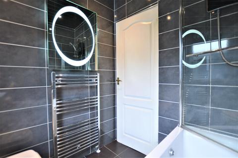 43 Braidwood Road, Kilwinning, KA13 7BL