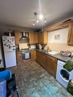 3 bedroom semi-detached house to rent, Nell Lane, Manchester M21