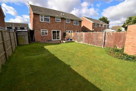 39 Beechcroft Avenue, Linford, Stanford-le-hope, SS17 0RE