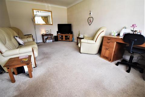39 Beechcroft Avenue, Linford, Stanford-le-hope, SS17 0RE