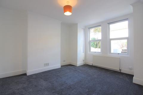 2 bedroom flat for sale - Canterbury Road, Folkestone, Kent