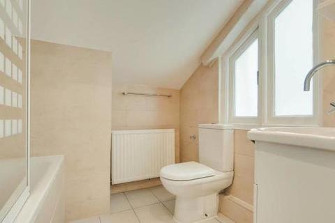 Basement Flat, 29 Belsize Crescent, London, NW3 5QY