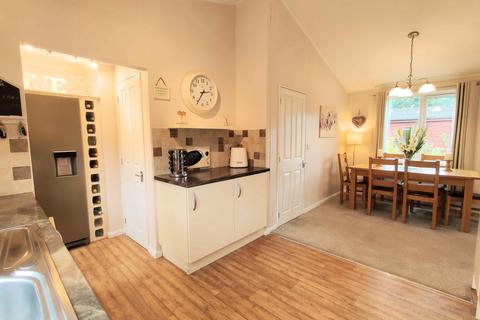 2 bedroom holiday park home for sale, Harts Nook, Hollicarrs Holiday Park, York Road, York YO19