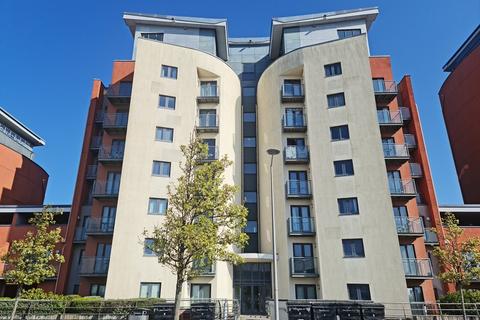 2 bedroom ground floor flat for sale - South Quay , Kings Road, Swansea, City And County of Swansea.