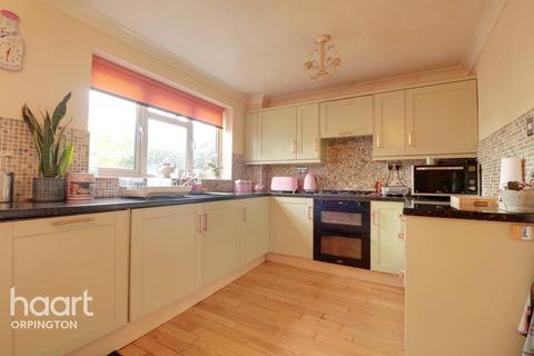 10 Berrylands, Orpington, BR6 9TF