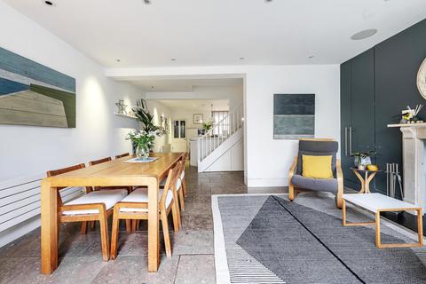 15 Canynge Square, Bristol, BS8 3LA