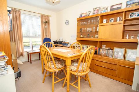 8 Kittiwake Drive, Portishead, Bristol, BS20 7PL