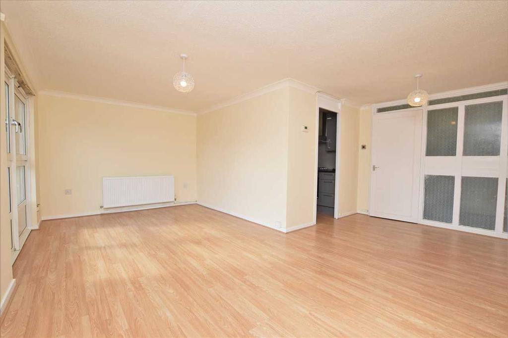 Beatty Road, Stanmore 2 bed apartment £1,350 pcm (£312 pw)