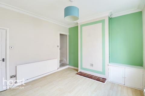 15 Glapton Road, Nottingham, NG2 2FF