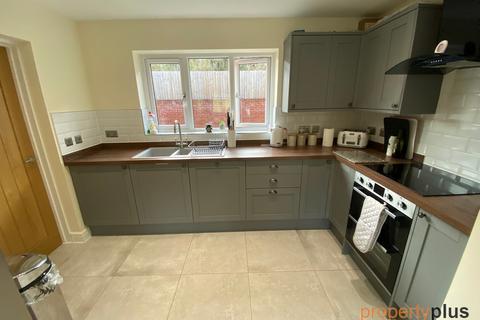 37 Pleasant Heights, Porth, CF39 0LZ