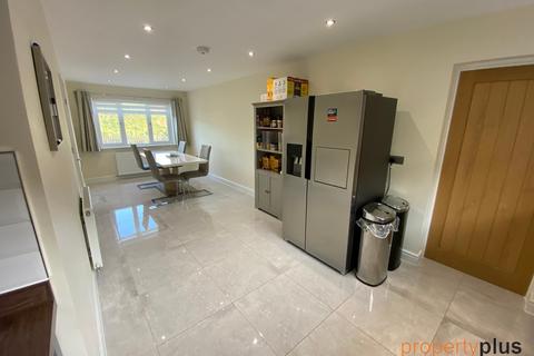 37 Pleasant Heights, Porth, CF39 0LZ