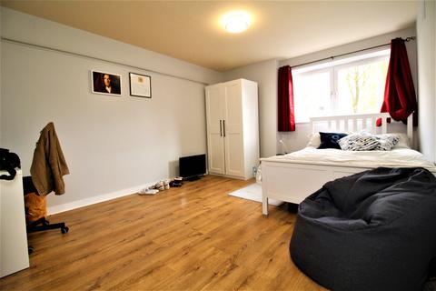 2 bedroom flat to rent, Beltane Street, Finnieston, Glasgow, G3