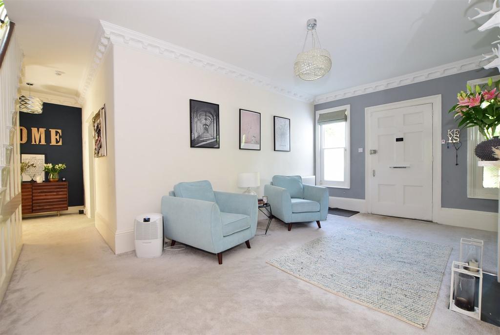 Sitting Room/ Entrance Hall