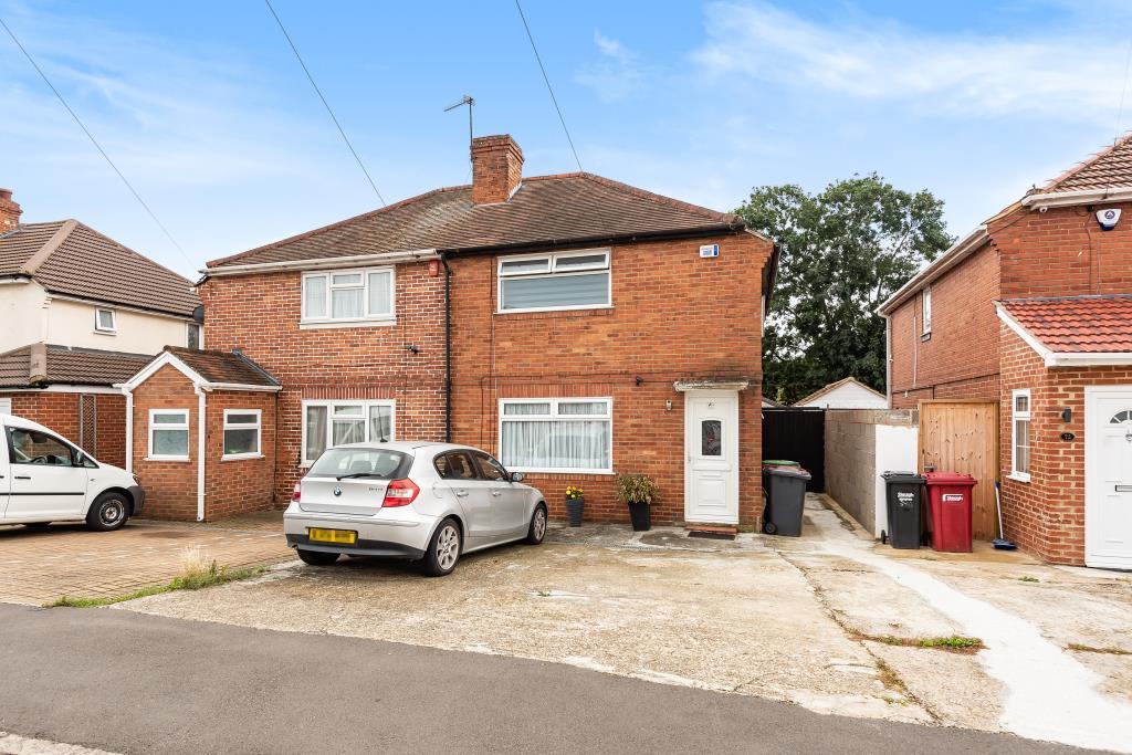 Norfolk Avenue, Slough, SL1 3 bed semidetached house £1,525 pcm (£