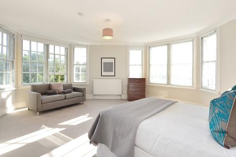 5 bedroom flat to rent - Park Road, London, NW8