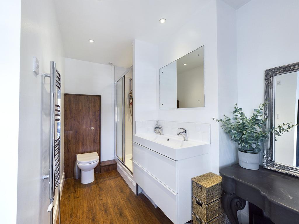 Ensuite Bedroom One