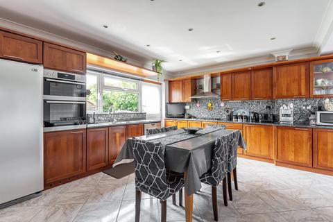 Newquay Nursery Close, Woking, GU21 4UQ