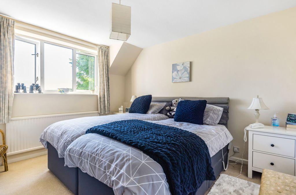 Bedroom 1 (Double)