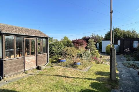 13 Beech Road, Carlton Colville, Lowestoft, NR33 8JG