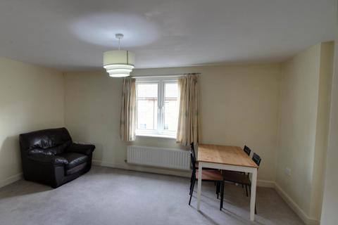 2 bedroom flat to rent, Silver Street, Reading